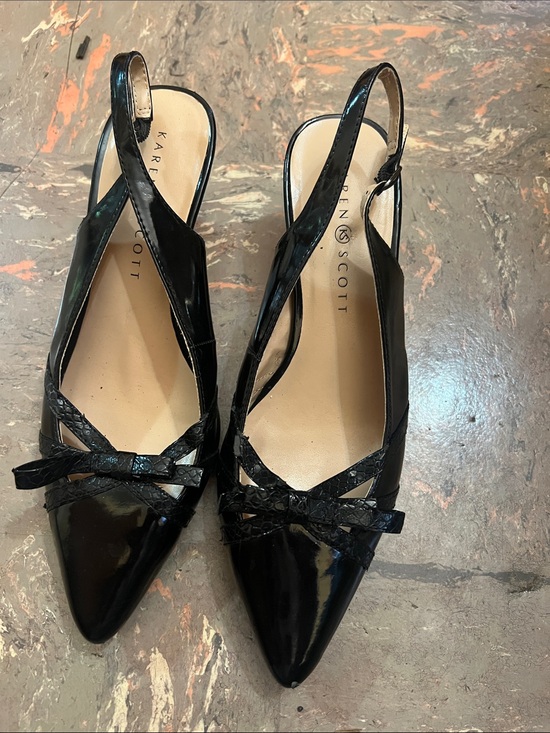 Karen Scott Shoes - Karen Scott Black Patent Slingback Pointed-Toe Pumps with Bow